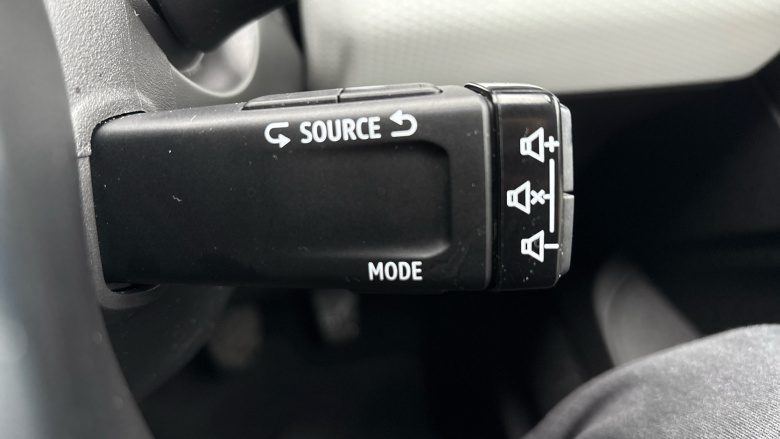 Renault Clio 1.0 TCe 90 Techno 5dr Petrol Hatchback